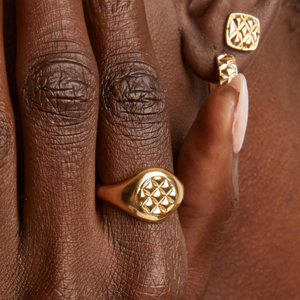 Quilted Signet Ring in Vermeil – Image 6 of 8