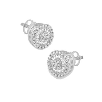 Diamond Stud Earrings in 10K White Gold (3/4 ct. tw.)