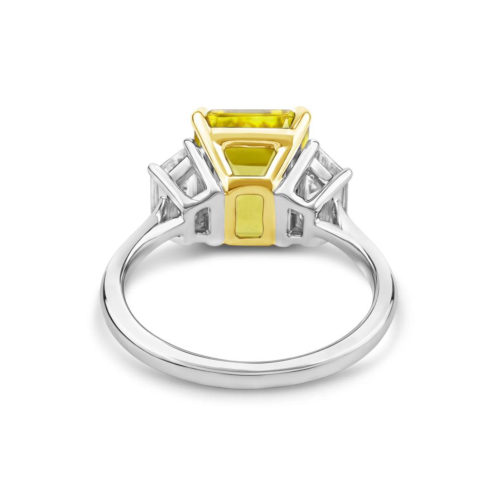 Lab Grown Diamond Yellow Emerald-Cut Center Engagement Ring in Platinum and 18K Yellow Gold (6 1/4 ct. tw.) – Image 4 of 5