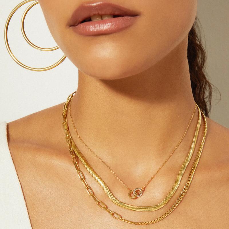 Hoop Earrings in Vermeil, 47MM – Image 5 of 7