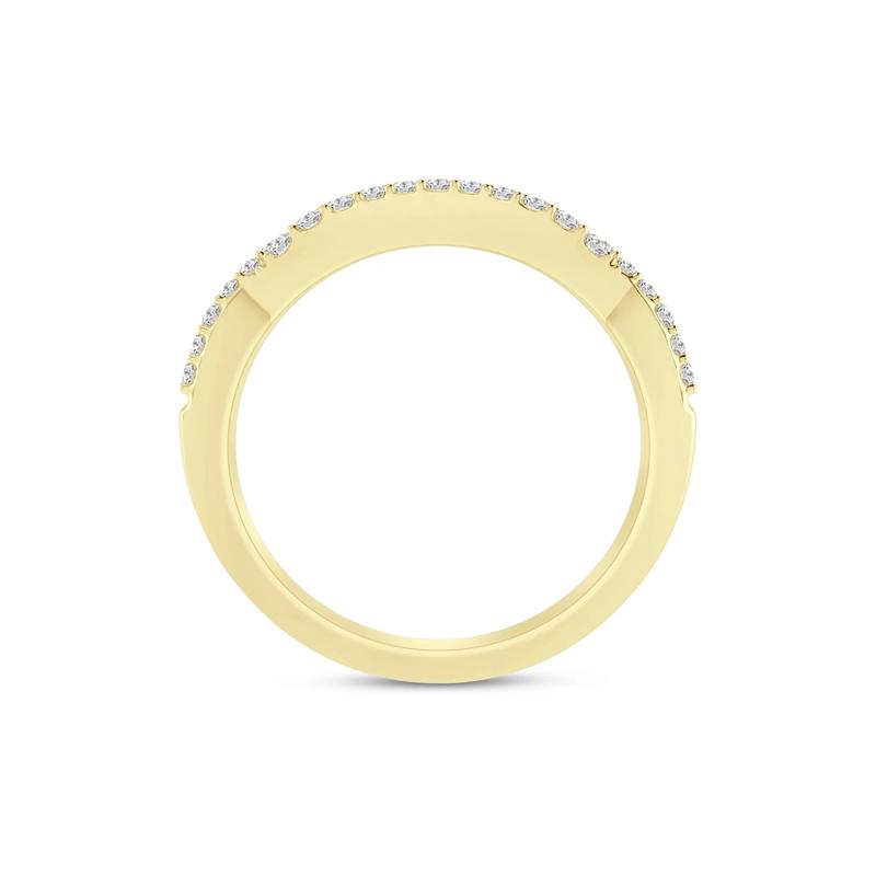 Diamond Twist Contour Band in 14K Yellow Gold &#40;1/5 ct. tw.&#41; – Image 2 of 3