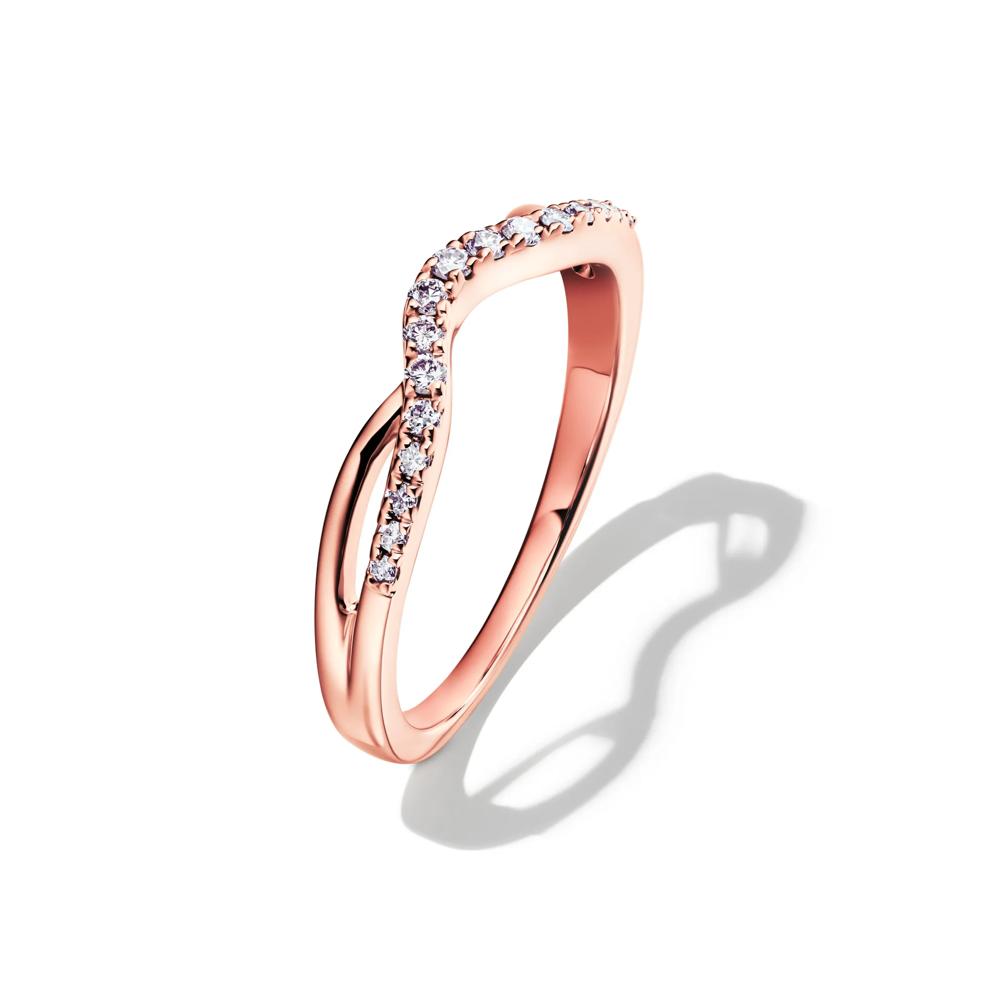 Diamond Contour Wedding Band in 14K Rose Gold (1/7 ct. tw.) – Image 4 of 4