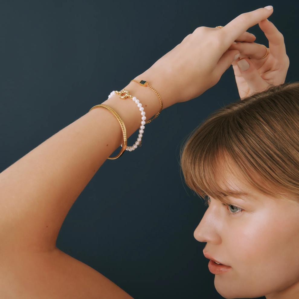 Pearl Bracelet with Vermeil Closure – Image 2 of 4