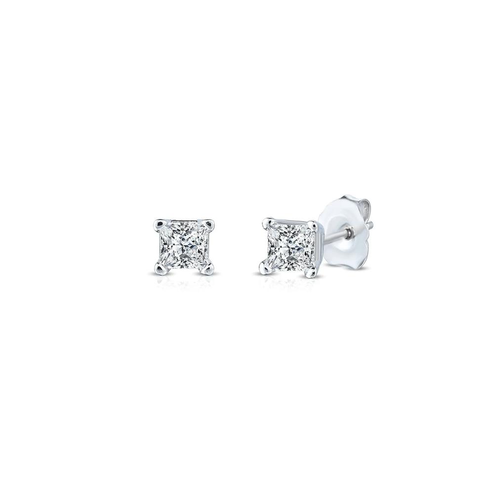 Diamond Stud Earrings in 14K White Gold (1/7 ct. tw.) – Image 1 of 3