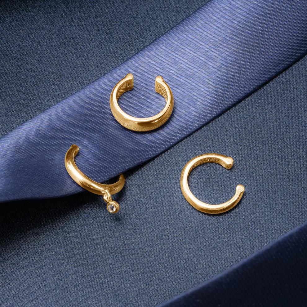 Thin Ear Cuff in Vermeil, 2MM – Image 4 of 4