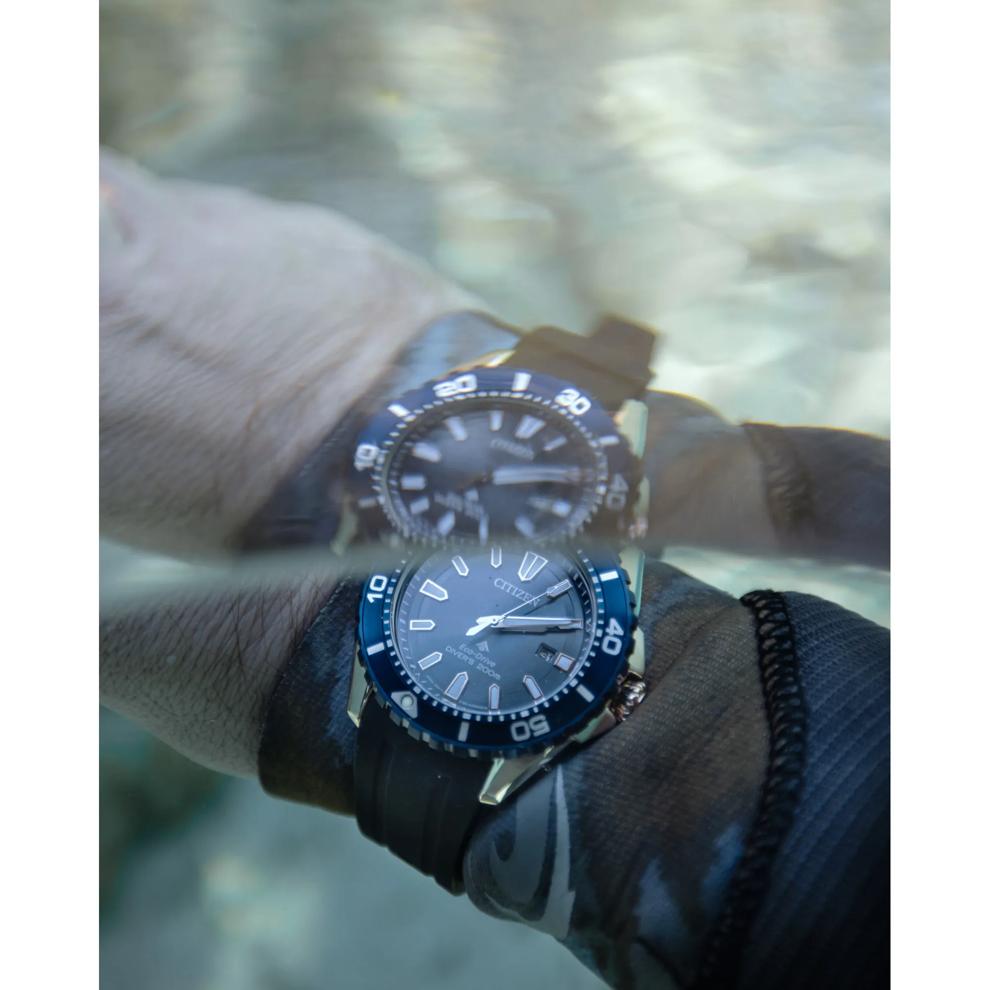 Gents Promaster Dive Watch With Black Strap – Image 4 of 4