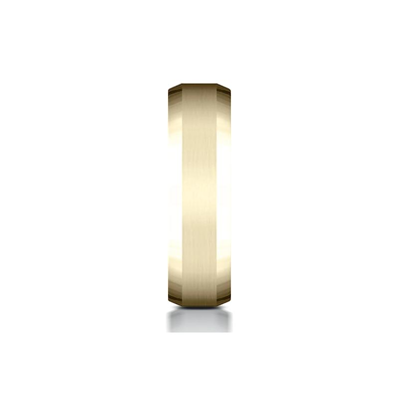 Men&rsquo;s Bevel Edge Satin Wedding Band in 10K Yellow Gold, 6MM – Image 3 of 3