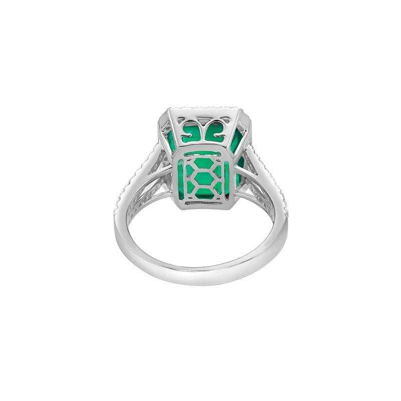 Emerald and Diamond Halo Split Shank Ring in 14K White Gold &#40;5/8 ct. tw.&#41; – Image 4 of 4