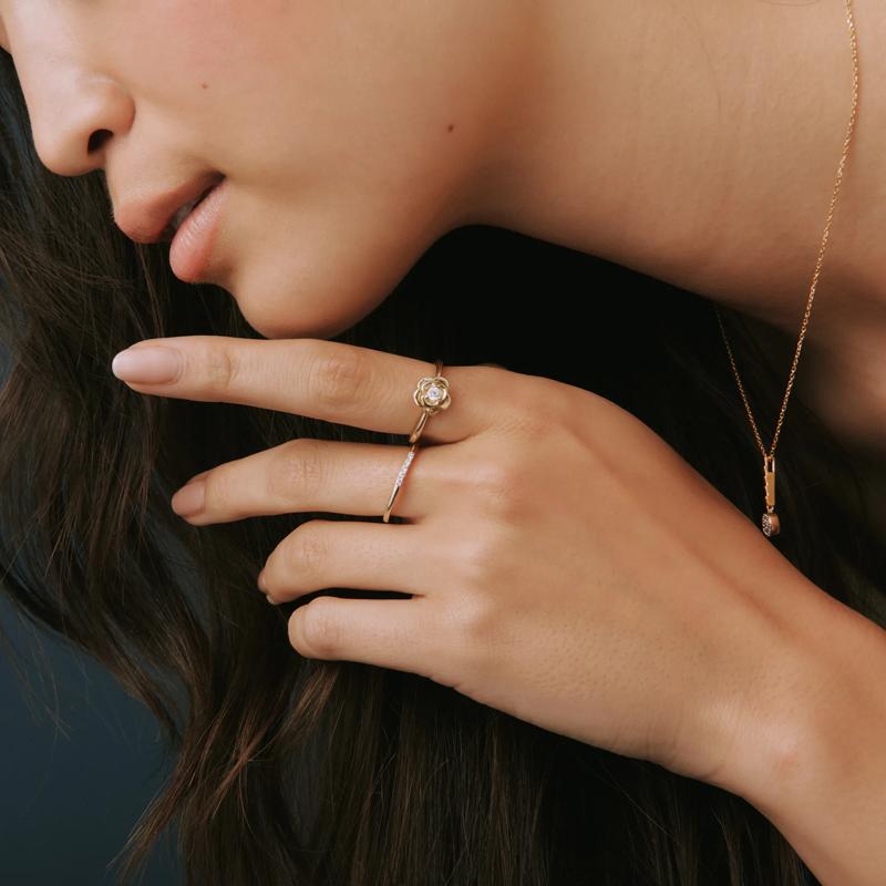 Diamond Flower Ring in 14K Yellow Gold &#40;1/10 ct. tw.&#41; – Image 6 of 7