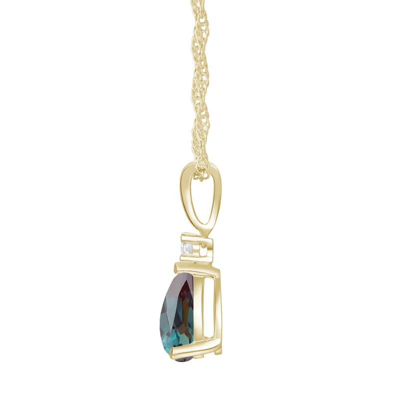 Lab-Created Alexandrite &amp; Diamond Accent Pendant &amp; Earrings Boxed Set in 10K Yellow Gold – Image 4 of 5