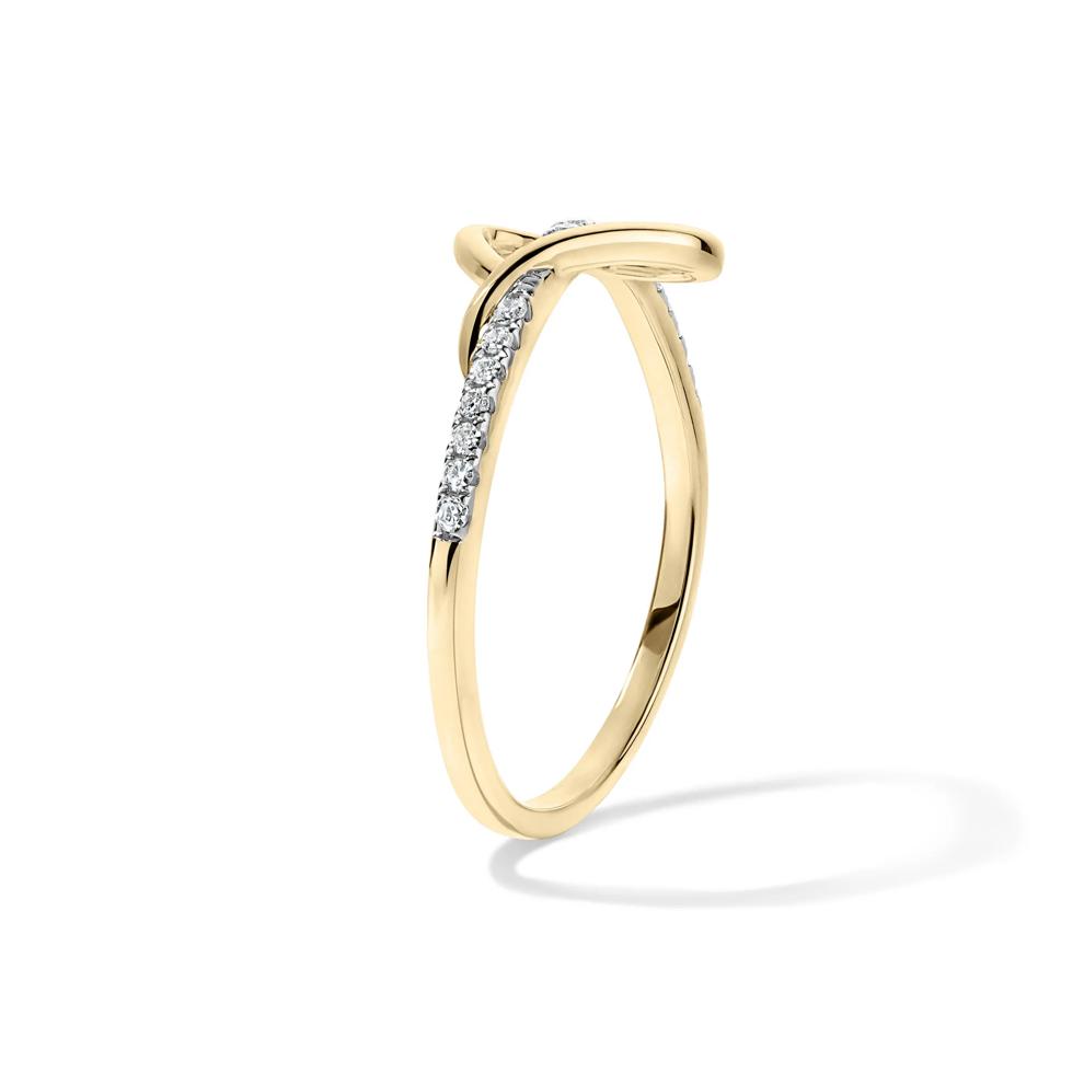 Diamond Sideways Heart Ring in 10K Yellow Gold (1/8 ct. tw.) – Image 3 of 4