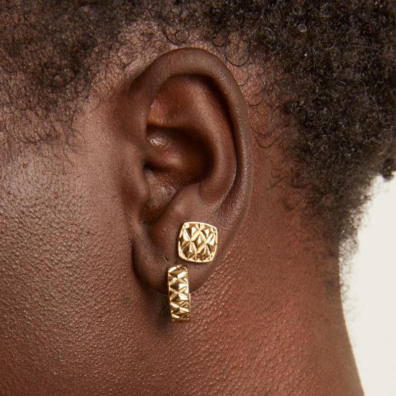 Quilted Hoop Earrings in Vermeil, 14.5MM – Image 5 of 5