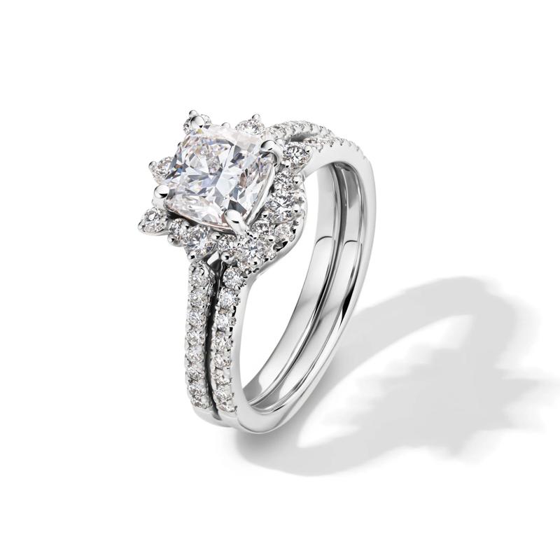 Valentina Cushion-Cut Lab Grown Diamond Halo Bridal Set in 14K White Gold &#40;2 1/4 ct. tw.&#41; – Image 5 of 6