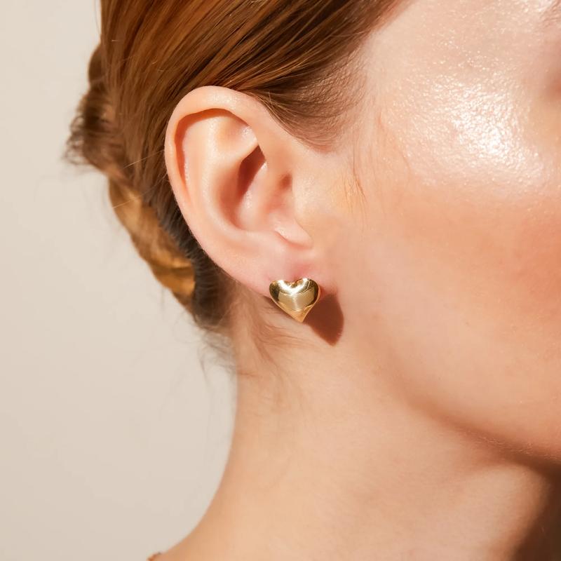 Puffy Heart Stud Earrings in Vermeil – Image 2 of 5