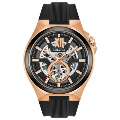 Men's Maquina Watch With a Black Silicone Strap