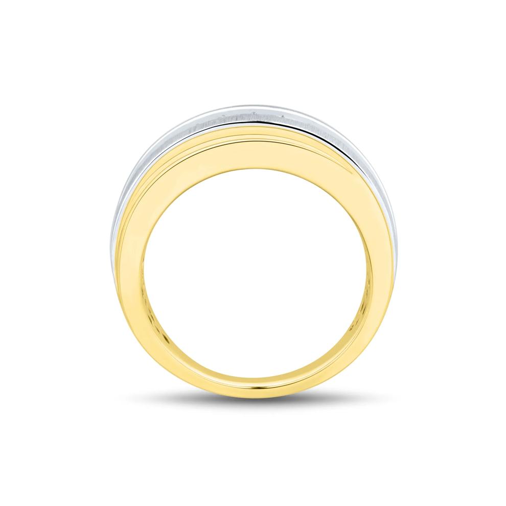 Men&rsquo;s Diamond Wedding Band in 10K Yellow and White Gold (1/4 ct. tw.) – Image 2 of 3
