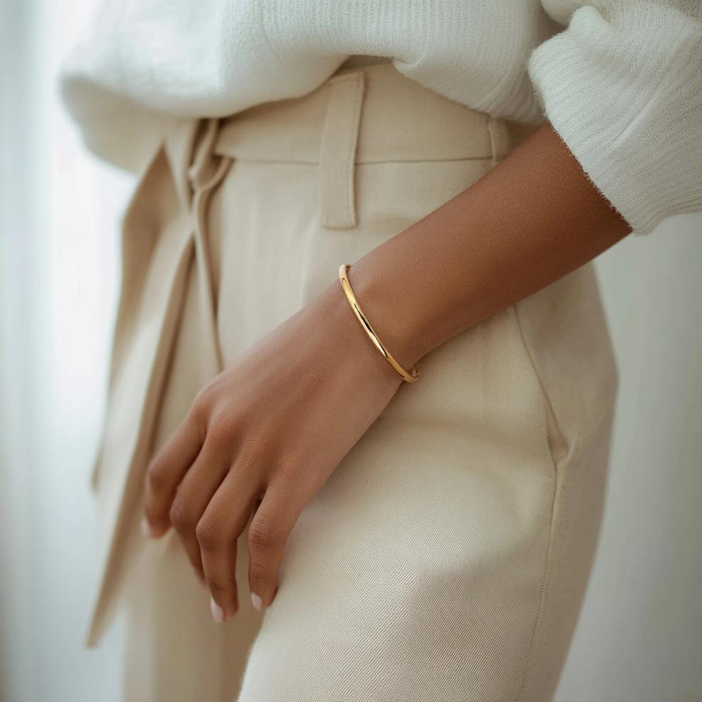 Polished Hinge Bangle Bracelet in 14K Yellow Gold – Image 2 of 2