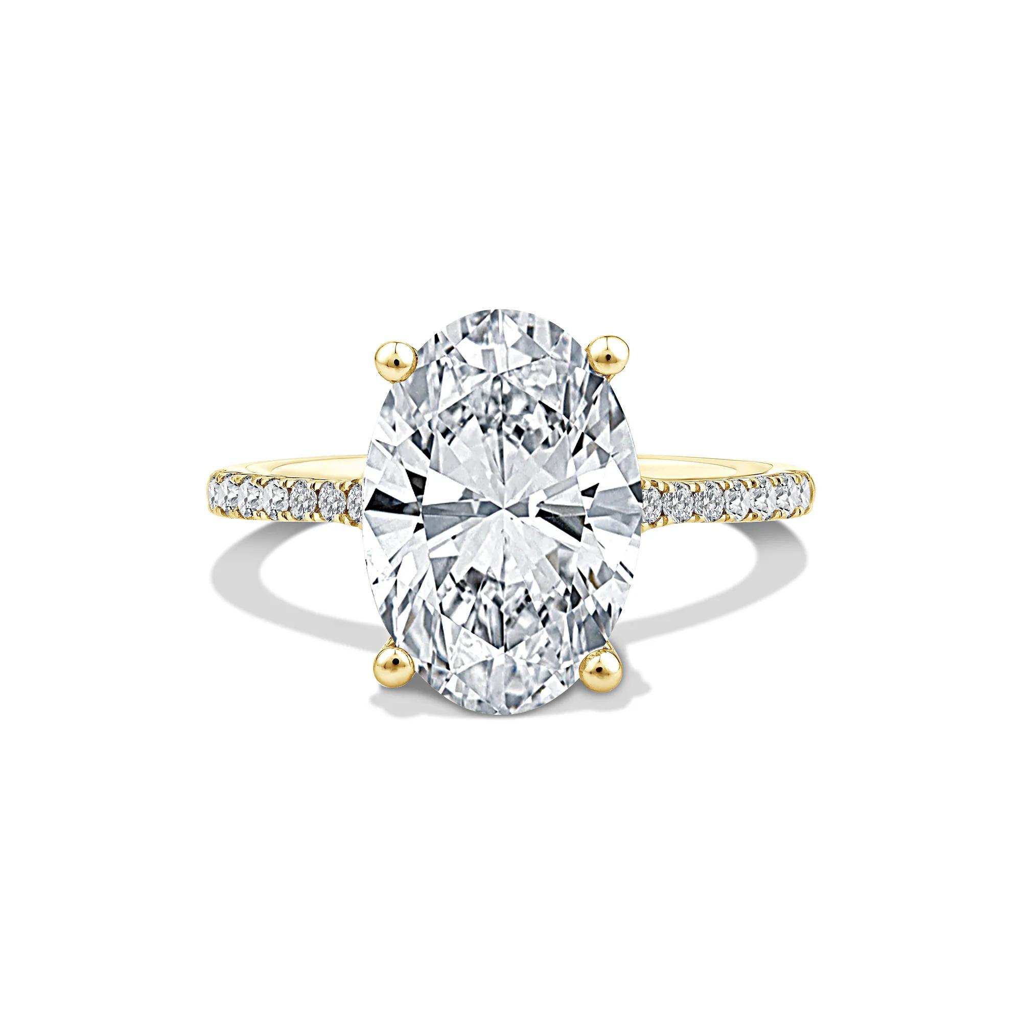 Lab Grown Diamond Engagement Ring in 18K Gold