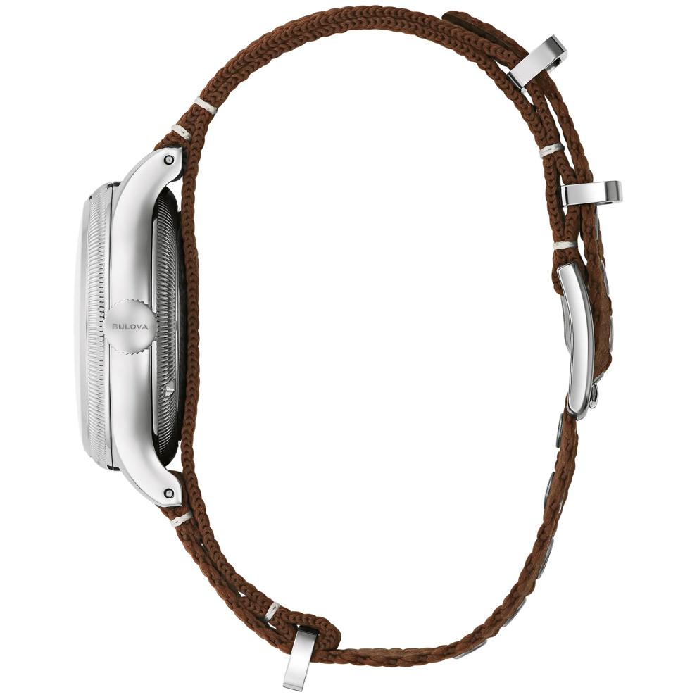 Gent's A-11 Hack Watch With a Brown Nylon Strap – Image 2 of 3