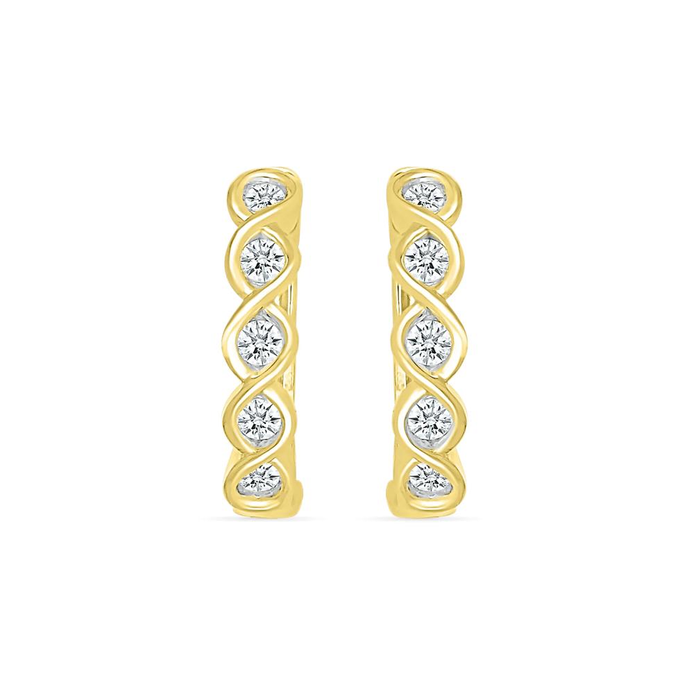 Diamond Twist Hoop Earrings in 10K Yellow Gold (1/5 ct. tw.) – Image 2 of 3