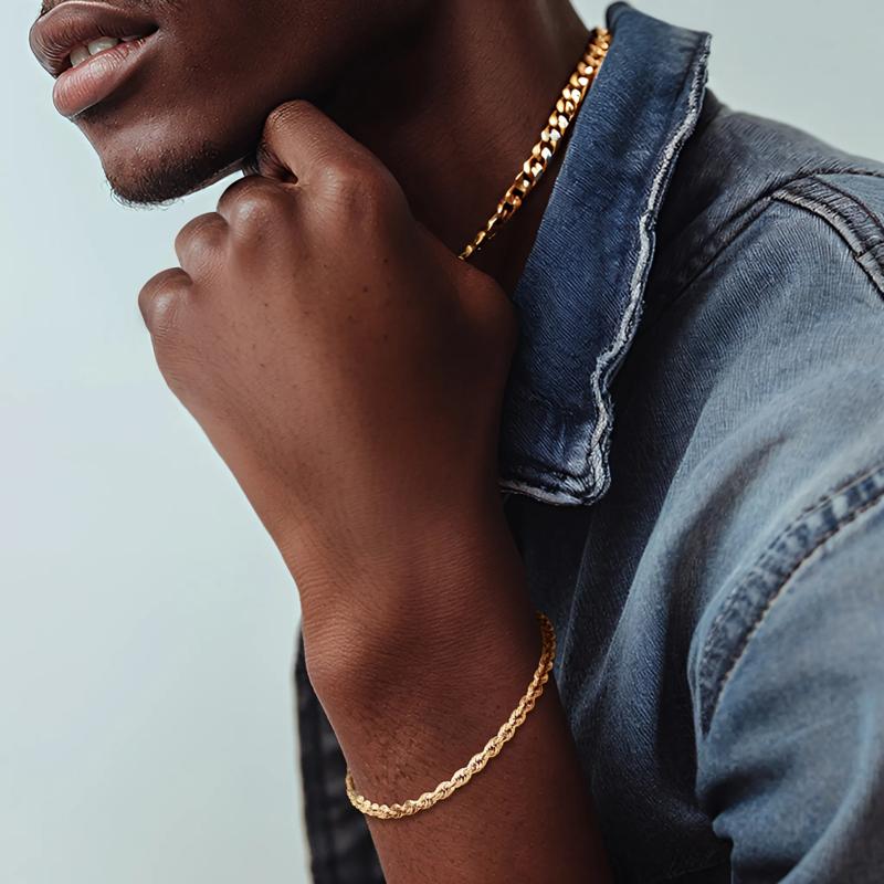 Rope Chain Bracelet in 14K Yellow Gold, 8.25&rdquo; – Image 2 of 2