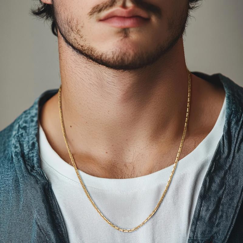 Men&rsquo;s Solid Link Chain in 14K Yellow Gold, 2.3MM, 22&rdquo; – Image 4 of 4