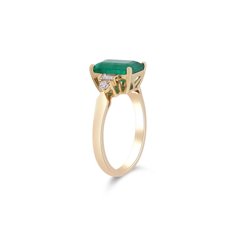 Emerald and Diamond Ring in 14K Yellow Gold &#40;1 3/4 ct. tw.&#41; – Image 2 of 4