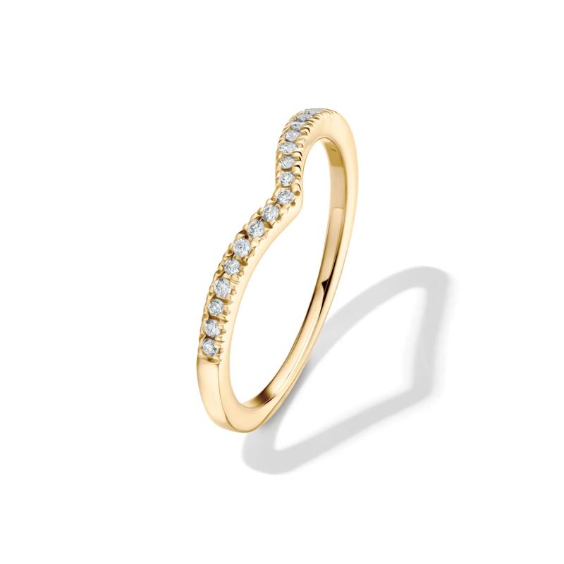 Chevron Wedding Band with Pav&eacute; Diamonds in 10K Yellow Gold &#40;1/10 ct. tw.&#41; – Image 3 of 3