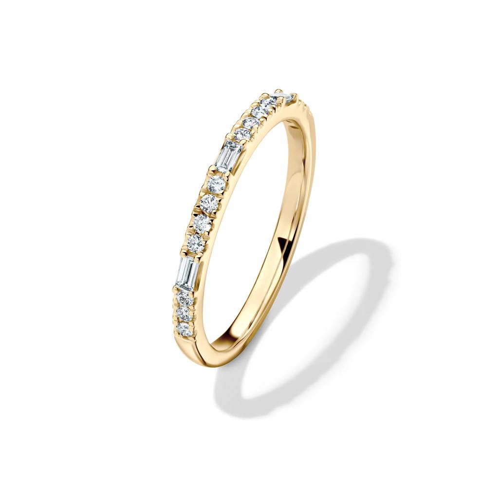 Lab Grown Diamond Round &amp; Baguette Stack Band in 10K Yellow Gold (1/5 ct. t.w) – Image 4 of 4