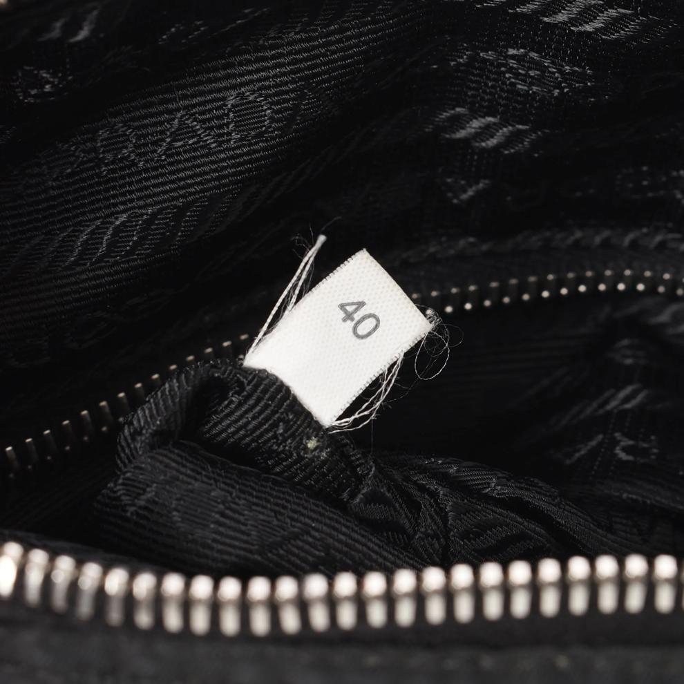 Pre-Owned Prada Nylon Vela Medium Crossbody Bag – Image 6 of 7