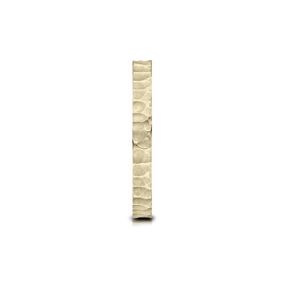 Hammered Band in 14K Yellow Gold, 2MM – Image 3 of 3