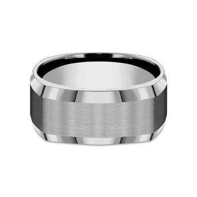 Men's Beveled Edge Band in Titanium