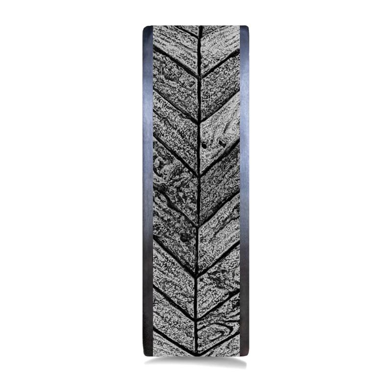 Men&rsquo;s Chevron Wedding Band in 14K Gold &amp; Tantalum – Image 3 of 3