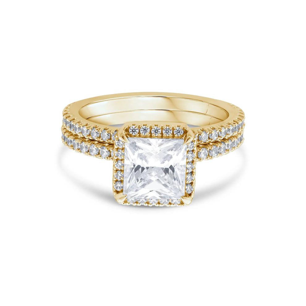 Lab Grown Diamond Princess-Cut Halo Bridal Set in 14K Yellow Gold (2 3/4 ct. tw.) – Image 1 of 3