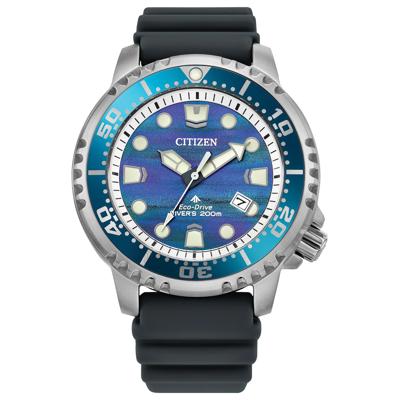 Men's Pro Master Dive Watch With a Polyurethane Strap