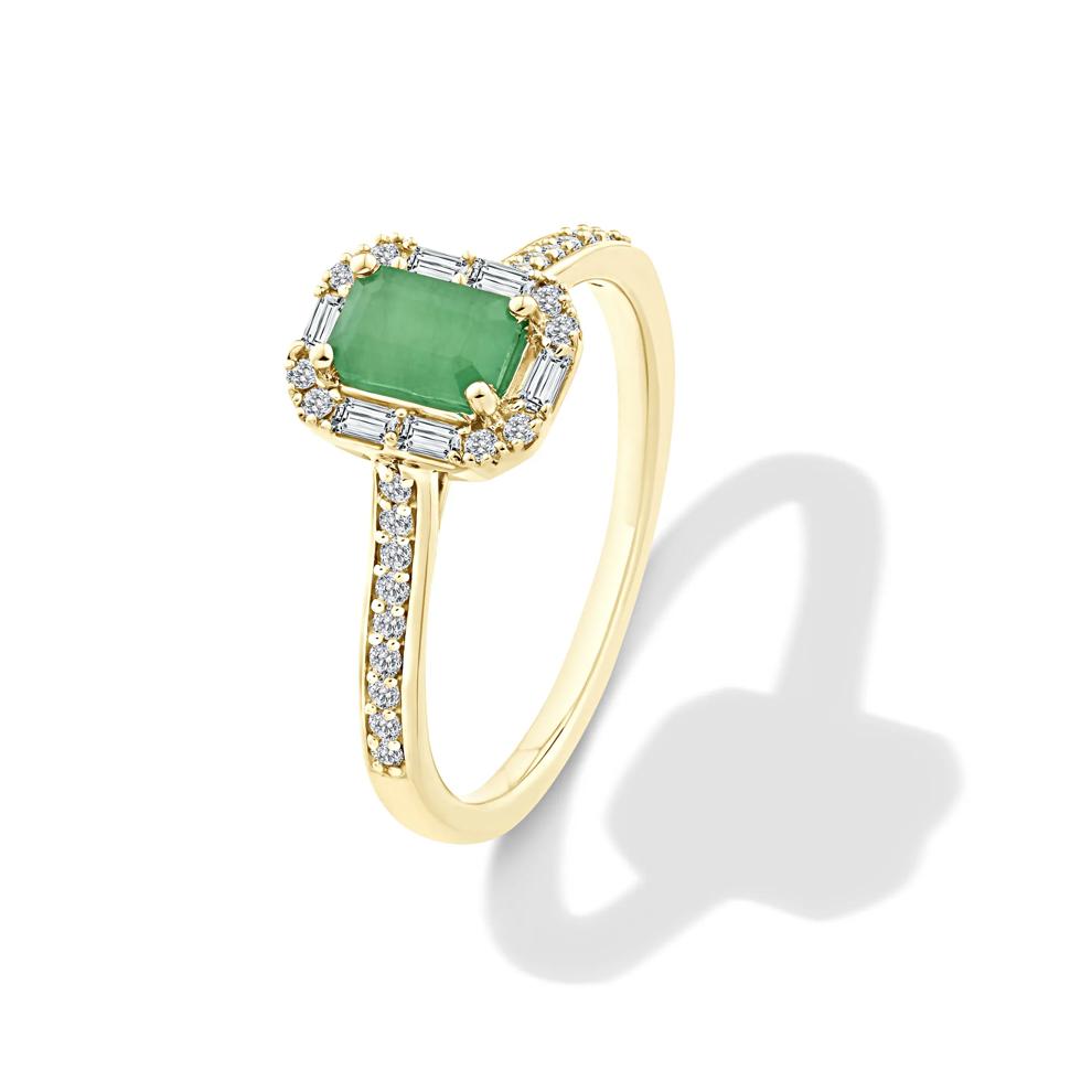 Emerald &amp; Diamond Art Deco-Inspired Halo Ring in 10K Yellow Gold (1/4 ct. tw.) – Image 4 of 4