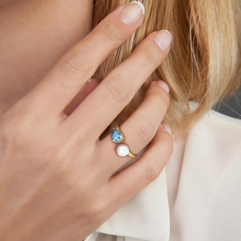 London Blue Topaz and Freshwater Pearl Bypass Ring in 10K Yellow Gold – Image 5 of 7