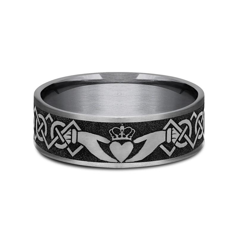 Men&rsquo;s Claddagh Wedding Band in Tantalum &amp; Titanium, 7.5MM – Image 1 of 3