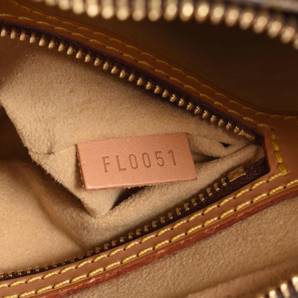 Pre-Owned Louis Vuitton Looping MM Monogram Shoulder Bag – Image 6 of 8