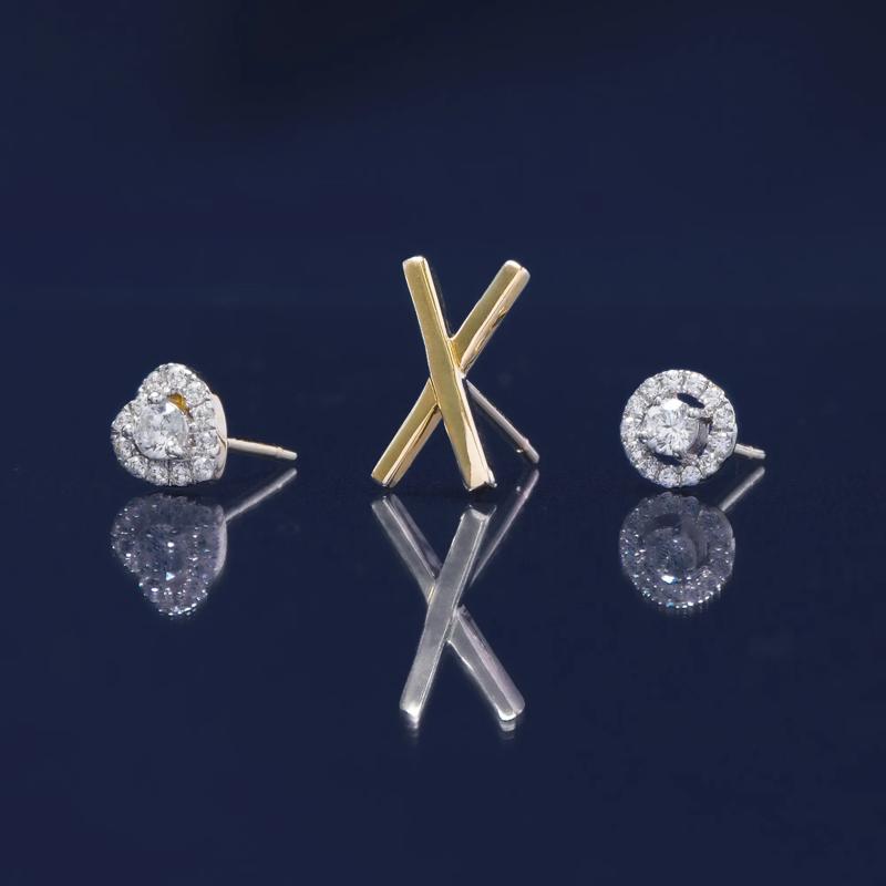 Thin &#39;X&#39; Stud Earrings in Vermeil – Image 3 of 3