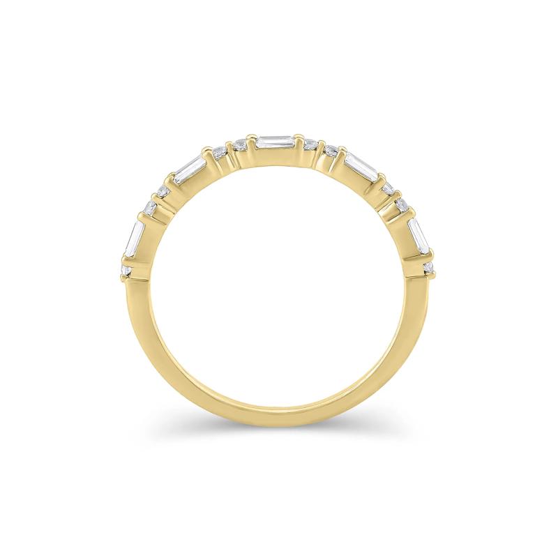 Lab Grown Diamond Round &amp; Baguette Anniversary Band in 10K Yellow Gold &#40;1/4 ct. tw.&#41; – Image 2 of 3