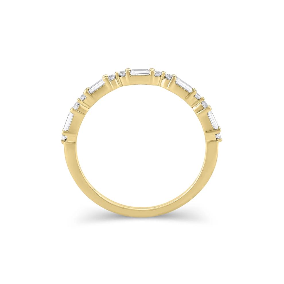 Lab Grown Diamond Round &amp; Baguette Anniversary Band in 10K Yellow Gold (1/4 ct. tw.) – Image 2 of 3