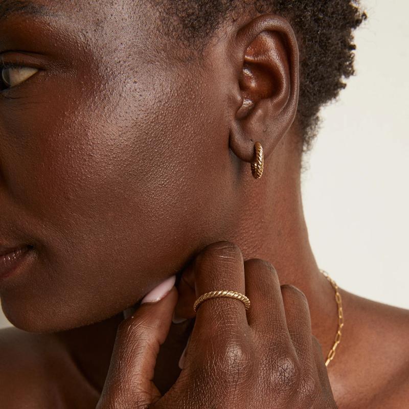 Rope Twist Eternity Band in Vermeil – Image 6 of 7