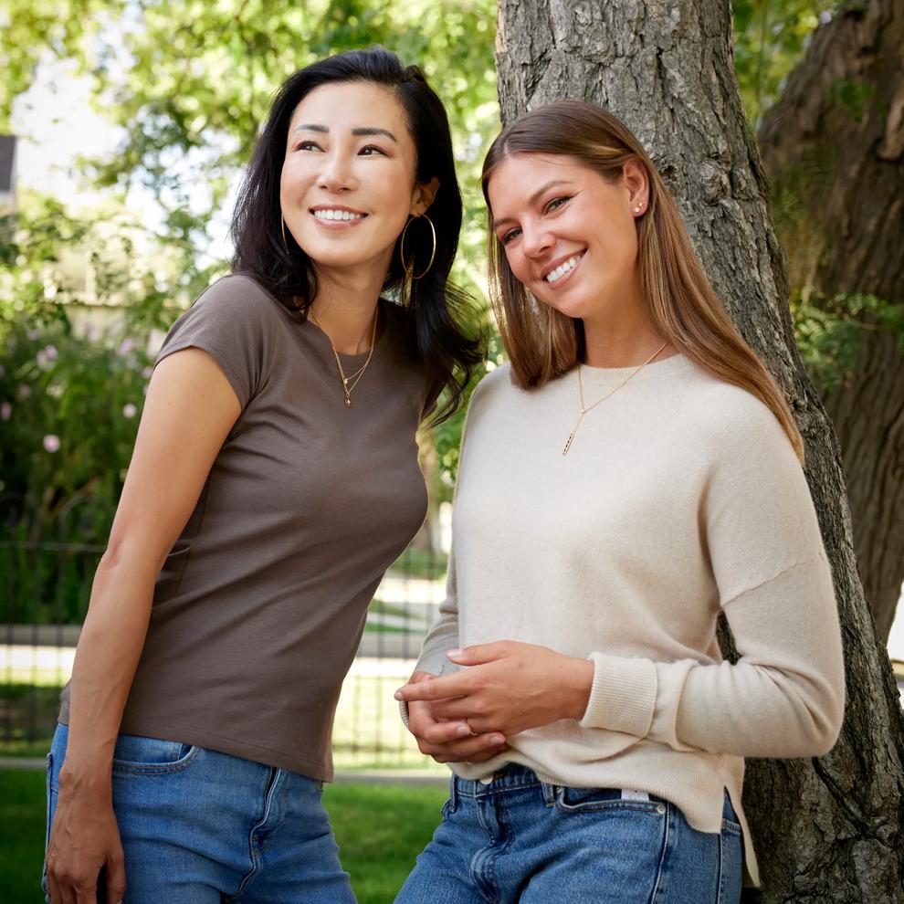 Round Hoop Earrings in Vermeil, 70MM – Image 3 of 4