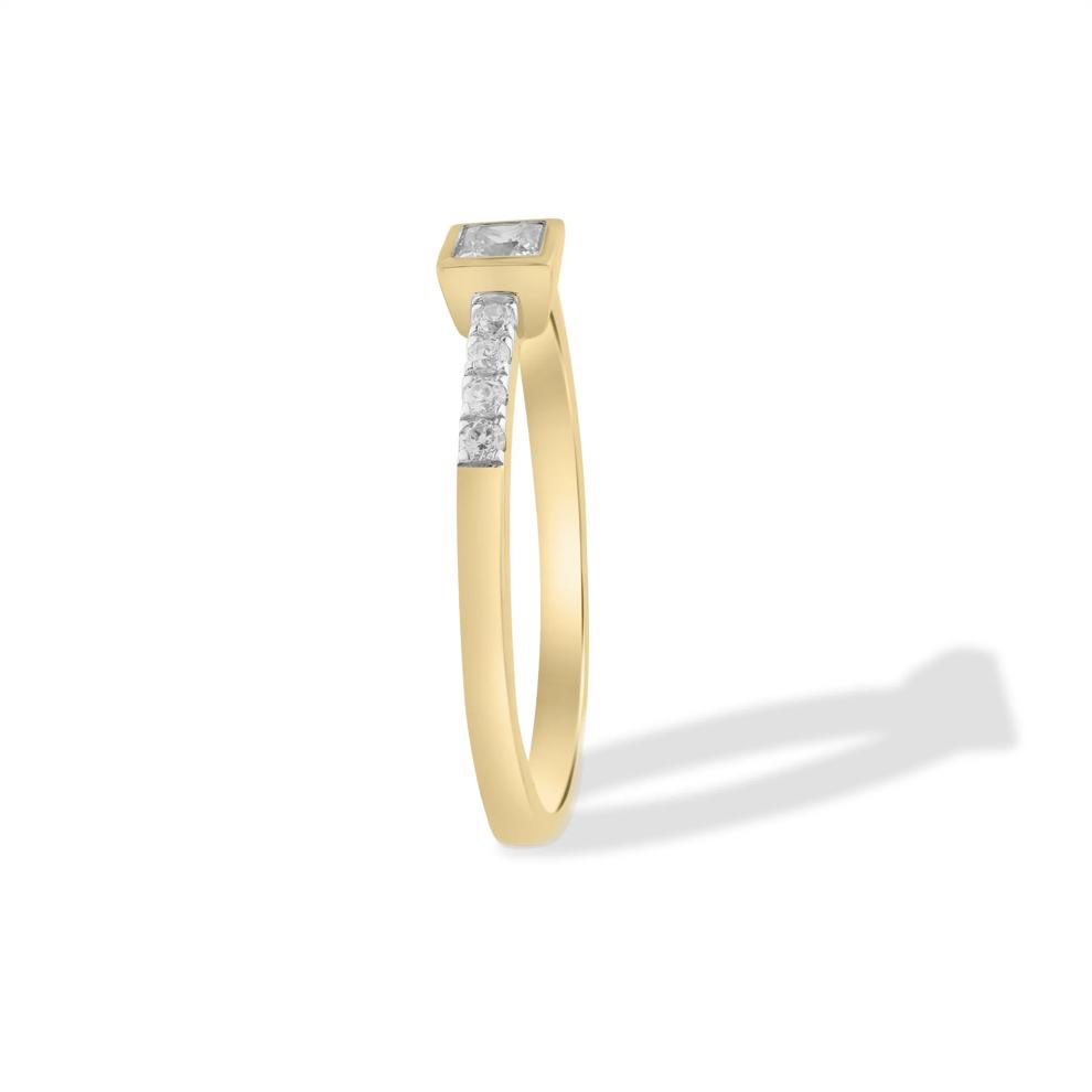 Diamond Princess-Cut Center Promise Ring in 10K Yellow Gold (1/4 ct. tw.) – Image 3 of 4